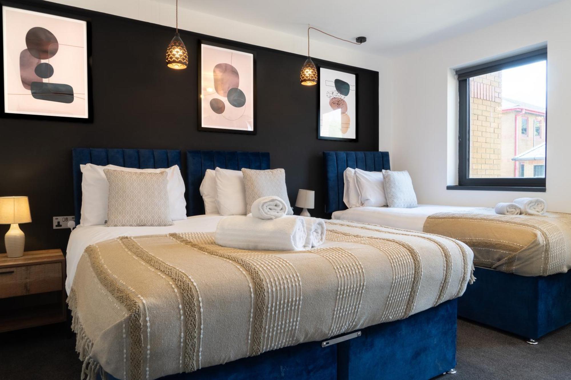 Newark House Premium Apartments With Sofa Beds - Wifi - Free Parking - Perfect For Contractors! Пітерборо Екстер'єр фото